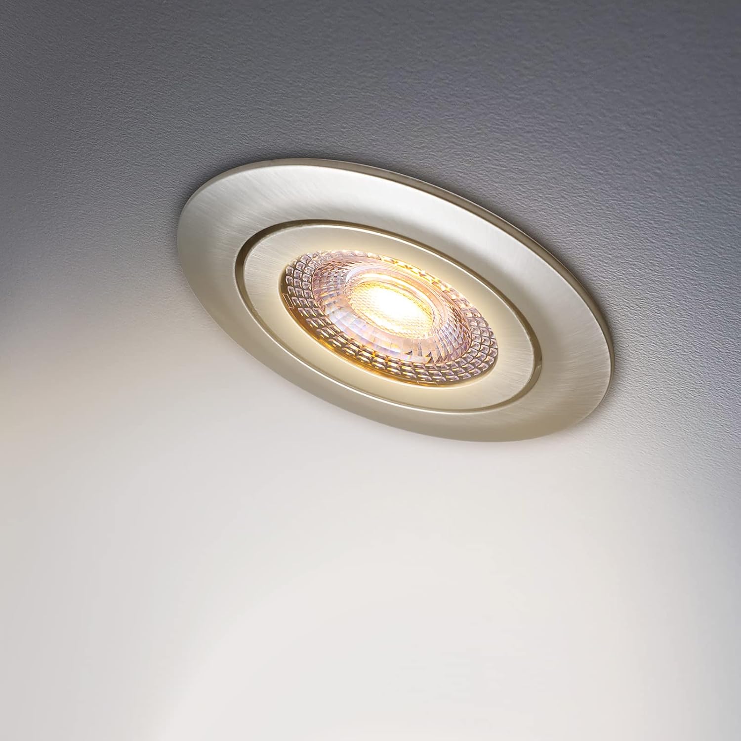 Monzana Einbaustrahler 12er Set LED Flach Dimmbar 68mm Schwenkbar Warmweiß Silber Rund 230V Spots Deckenspots Einbauleuchten Deckenstrahler Lampe — Ansicht 6