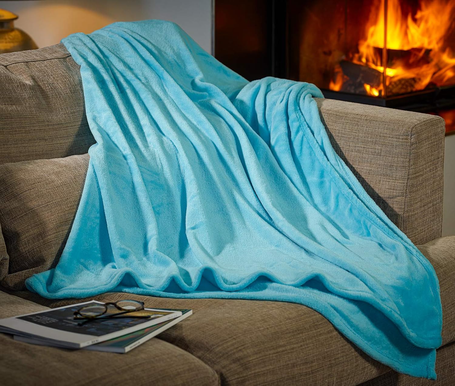monzana® Kuscheldecke flauschig 150x200 cm extra weich & warm gemütliche Wohndecke Sofadecke Tagesdecke Fleece Blau — Ansicht 3